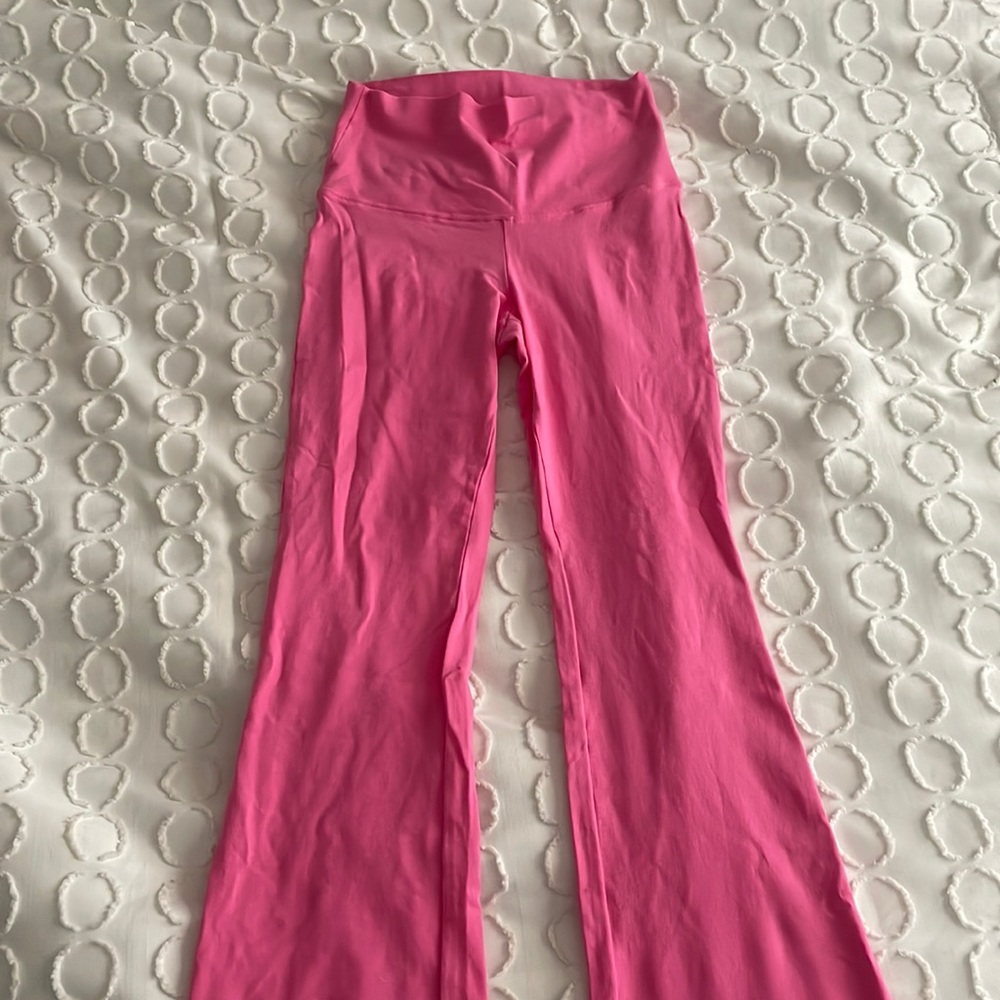Women’s Aritzia Pink Tna Flare Leggings